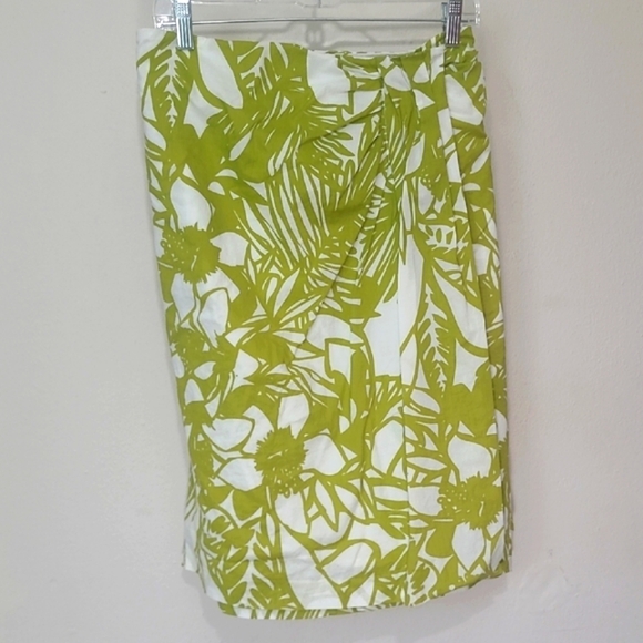 Floral Green and White Women's Skirt Wrap Lined 100% Cotton - Picture 1 of 9
